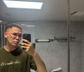 Dzhoni, 24, Shanghai