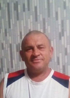 Евгений, 47, Россия, Приютное