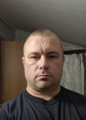 Александр из Малой Вишеры 37 лет