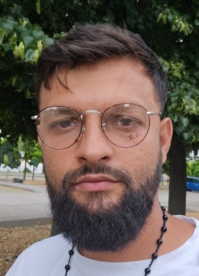 Ivan Kodren из Edineț 31 год
