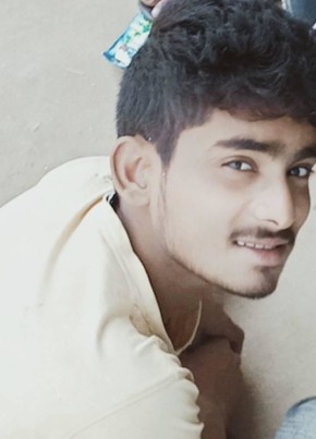Dravesh, 22, India, Gursarāi