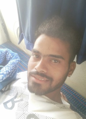 Faizan Khan, 23, India, Raipur (Chhattisgarh)