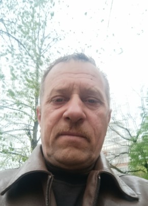 Евгений из Суворовскаи 54 года