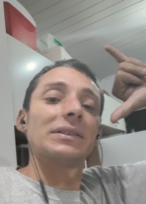 Julio из Macaé 33 года