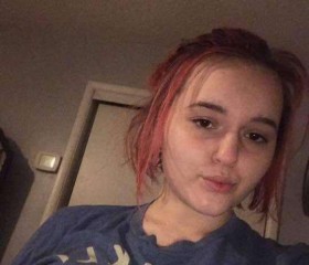 Barleykrista, 20, New York City