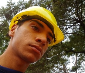 Ángel, 19, Santa Fe de la Vera Cruz