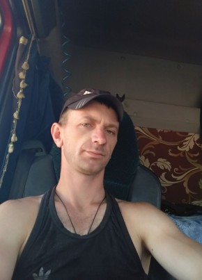 Артур, 30, Україна, Тростянець
