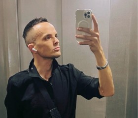 Kolya, 40, Stockholm