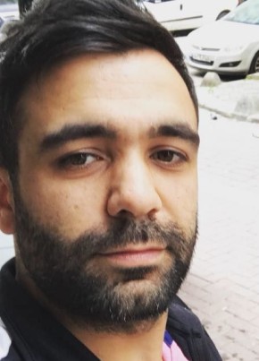 Şahin, 33, Türkiye Cumhuriyeti, İstanbul