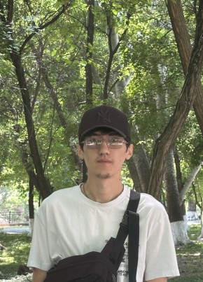 Диёр из Оша 22 года