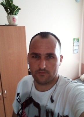 Владимир, 33, Россия, Сегежа