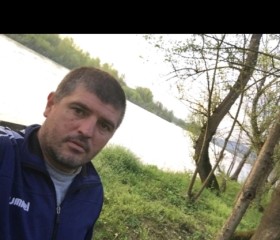 Milan, 37, Zvornik