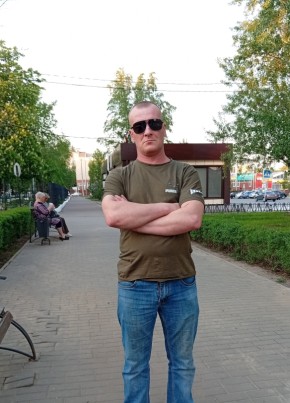 Александр из Россоши 42 года