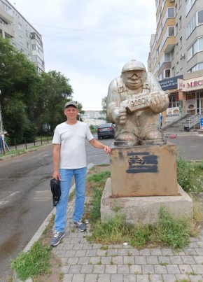 Антон из Новосибирска 44 года