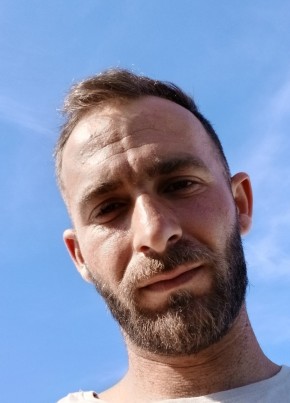 Ionut из Hamburg 27 лет