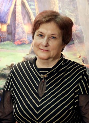 Лариса, 66, Россия, Новосибирск