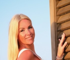 Annushka, 42, Saint Petersburg