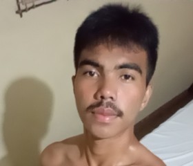 Paul, 20, Santa Rosa