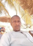 Amadou, 45 лет, Dakar