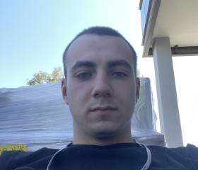 Dmitriy, 20, Simferopol