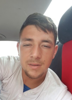 Cosmin, 22, Romania, Bacău