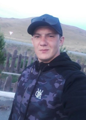 Николай из Удачныя 32 года