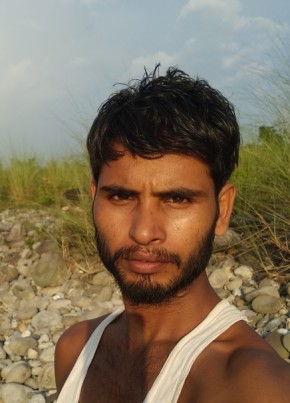 Akkach Alí, 19, India, Rangāpāra