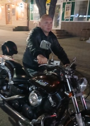 Сергей из Анапы 42 года