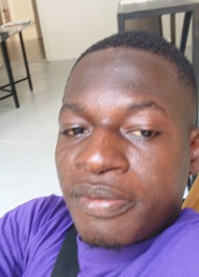 Sourou из Abidjan 22 года