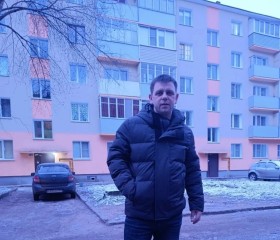 Oleg, 25, Saint Petersburg