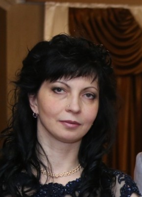 Лариса, 52, Россия, Губкинский