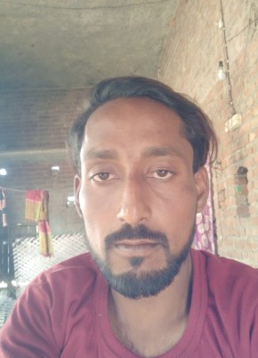 varees malik, 41, India, Nagīna