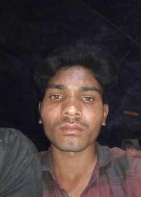 Tahir Ali Khan, 18, India, Hāpur