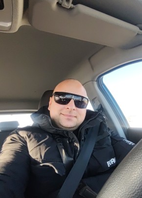 Павел из Суворова 39 лет