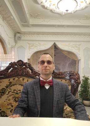 Саша из Москвы 42 года