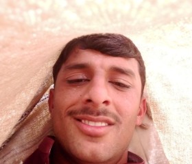 Dilshad Ahmad, 21, Leiah