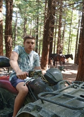 Forest из Старощербиновскаи 21 год