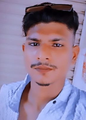Malik, 23, India, Shikārpur (Karnataka)
