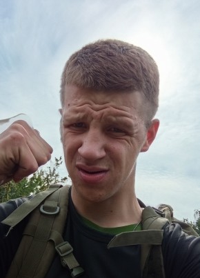 Кирилл из Москвы 24 года