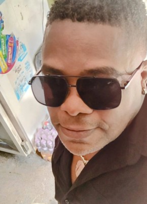 Cristian из Santiago de los Caballeros 47 лет