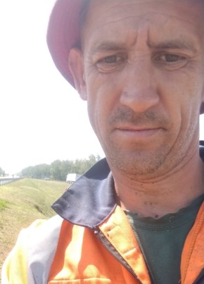 Денис из Богородицка 41 год