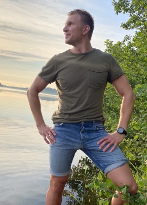 Иван, 33, Россия, Светогорск