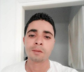 Paradus, 33, Russellville