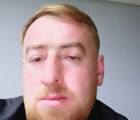 Gio, 35, Gori