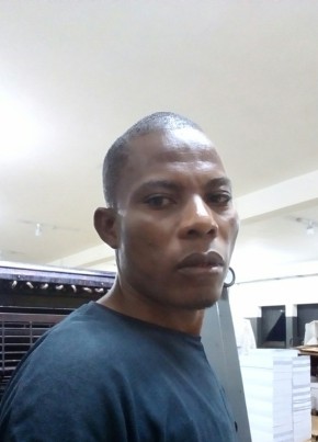 Attiogbe Komlan, 39, République Togolaise, Lomé