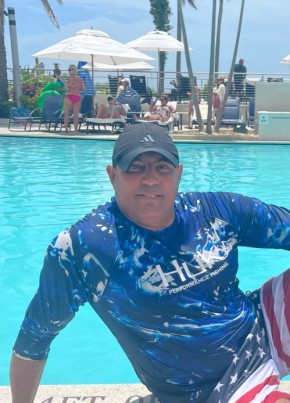 Roberto, 67, United States of America, Westchester (State of Florida)