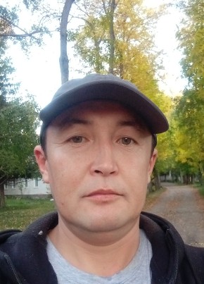 Бахтияр, 42, Кыргыз Республикасы, Каракол