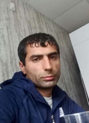 Aro, 33, Հայաստանի Հանրապետութիւն, Երեվան