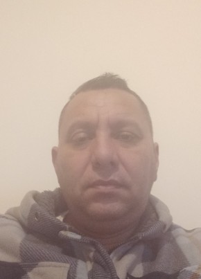 Marius Marcus, 43, Romania, București