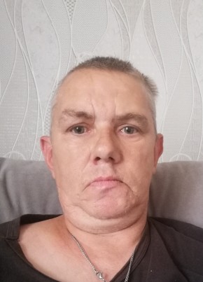 Паша из Братска 46 лет